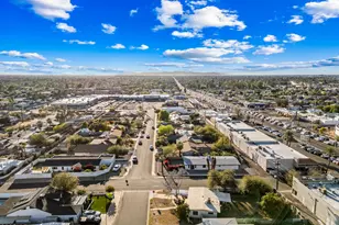 1246 E Winter Dr, Phoenix, AZ 85020 - Photo 59