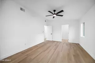 1246 E Winter Dr, Phoenix, AZ 85020 - Photo 35