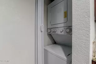 4211 E Palm Ln, Phoenix, AZ 85008 - Photo 15