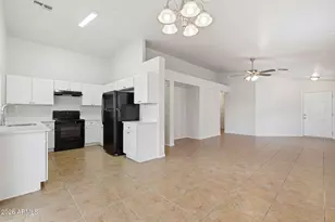 6216 S 16th Ln, Phoenix, AZ 85041 - Photo 11