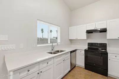 6216 S 16th Lane, Phoenix, AZ 85041 - Photo 13