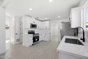 3917 W Lincoln St, Phoenix, AZ 85009 - Photo 9