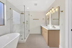 9035 W Yukon Dr, Peoria, AZ 85382 - Photo 23