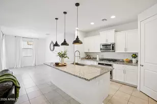 17864 W Fetlock Trl, Surprise, AZ 85387 - Photo 11