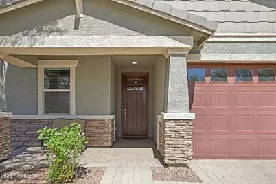 17864 W Fetlock Trail, Surprise, AZ 85387 - Photo 5