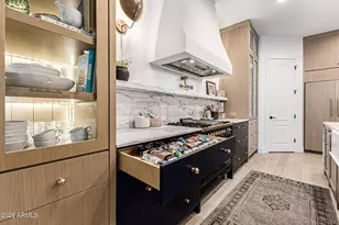 3904 E Carob Dr, Gilbert, AZ 85298 - Photo 25