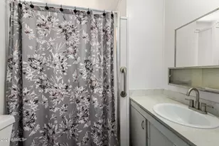 5201 W Camelback Rd, Phoenix, AZ 85031 - Photo 9