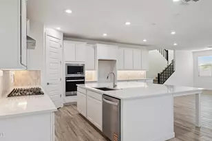 7022 W Pinnacle Vista Dr, Peoria, AZ 85383 - Photo 3