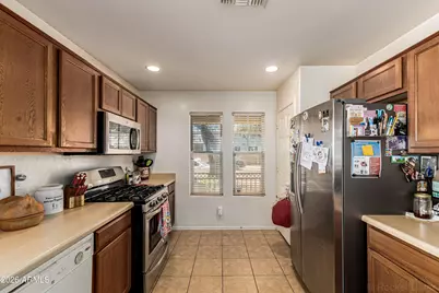 3216 S 72nd Lane, Phoenix, AZ 85043 - Photo 7