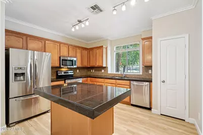 4366 E Rosemonte Drive, Phoenix, AZ 85050 - Photo 11