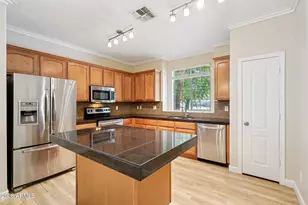 4366 E Rosemonte Dr, Phoenix, AZ 85050 - Photo 11