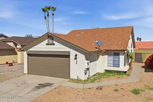 1734 E Darrel Rd, Phoenix, AZ 85042 - Photo 1