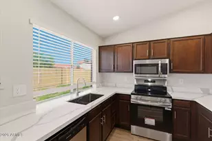 1734 E Darrel Rd, Phoenix, AZ 85042 - Photo 3