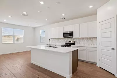 24206 W Hacienda Avenue, Buckeye, AZ 85326 - Photo 3