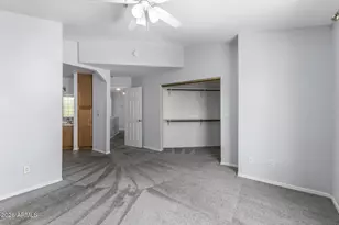 1072 E Sunburst Ln, Tempe, AZ 85284 - Photo 13