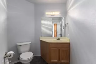 1072 E Sunburst Ln, Tempe, AZ 85284 - Photo 11