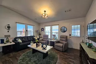 650 N Hawes Rd, Mesa, AZ 85207 - Photo 17