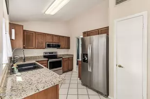 7033 W Brown St, Peoria, AZ 85345 - Photo 19