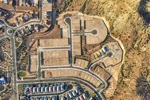 6975 W Pinnacle Vista Dr, Peoria, AZ 85383 - Photo 57