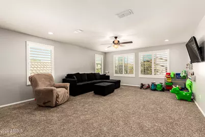 10752 W Desert Elm Lane, Peoria, AZ 85383 - Photo 13