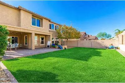 10752 W Desert Elm Lane, Peoria, AZ 85383 - Photo 9