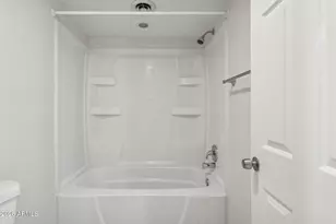 4142 E Calle Redonda, Phoenix, AZ 85018 - Photo 17