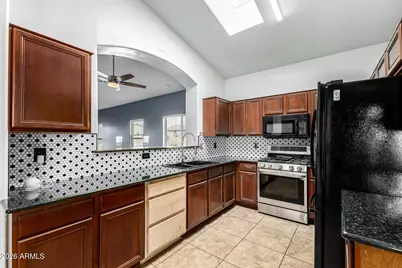 1914 N 109th Drive, Avondale, AZ 85323 - Photo 7