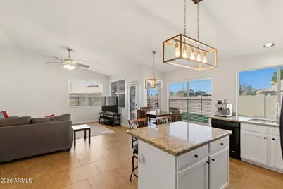 4501 E Melinda Lane, Phoenix, AZ 85050 - Photo 11