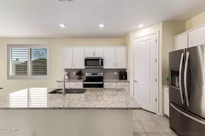 24536 W Durango Street, Buckeye, AZ 85326 - Photo 9