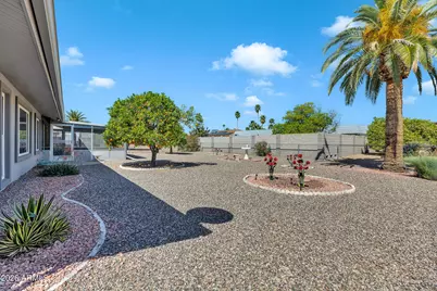10232 W Sutters Gold Lane, Sun City, AZ 85351 - Photo 21