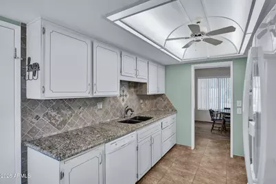 10232 W Sutters Gold Lane, Sun City, AZ 85351 - Photo 9