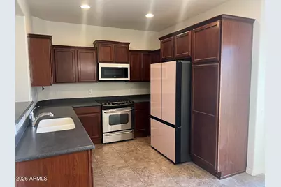 26708 N Babbling Brook Drive, Phoenix, AZ 85083 - Photo 11