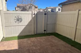 26708 N Babbling Brook Dr, Phoenix, AZ 85083 - Photo 15