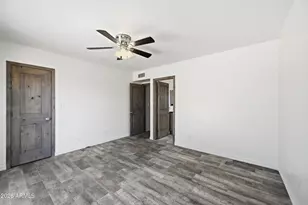 4650 S Parkside Dr, Tempe, AZ 85282 - Photo 19