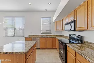 6586 W Oraibi Dr, Glendale, AZ 85308 - Photo 3