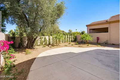 8100 E Camelback Road #64, Scottsdale, AZ 85251 - Photo 25