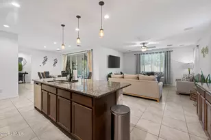 7528 West Odeum Ln, Phoenix, AZ 85043 - Photo 11