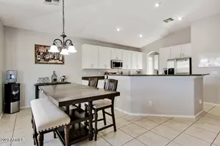 2624 W Summerside Rd, Phoenix, AZ 85041 - Photo 11