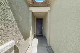 17214 W Dahlia Dr, Surprise, AZ 85388 - Photo 3