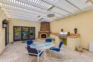 2737 E Arizona Biltmore Circle, Phoenix, AZ 85016 - Photo 13