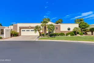 2737 E Arizona Biltmore Circle, Phoenix, AZ 85016 - Photo 3