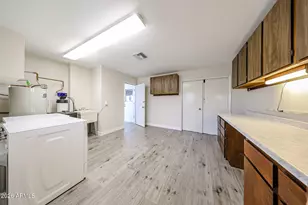 9834 W Emberwood Dr, Sun City, AZ 85351 - Photo 13