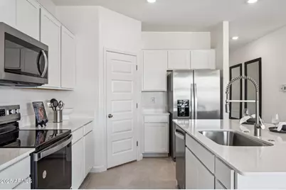 24048 W Papago Street, Buckeye, AZ 85326 - Photo 11