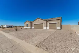 9430 W San Lazaro Dr, Arizona City, AZ 85123 - Photo 3