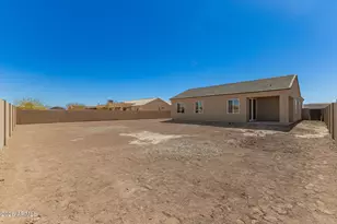 9430 W San Lazaro Dr, Arizona City, AZ 85123 - Photo 27