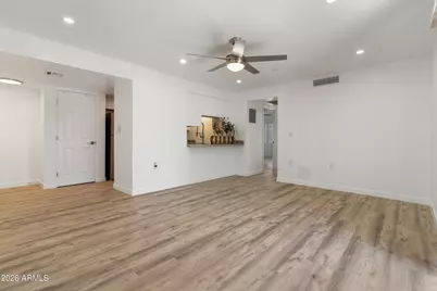 3033 E Devonshire Avenue #2033, Phoenix, AZ 85016 - Photo 9