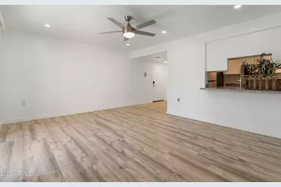 3033 E Devonshire Avenue #2033, Phoenix, AZ 85016 - Photo 11