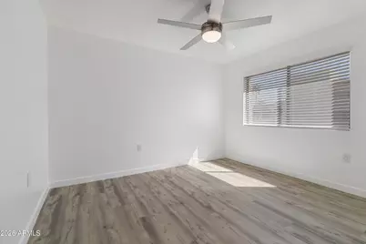 3033 E Devonshire Avenue #2033, Phoenix, AZ 85016 - Photo 15