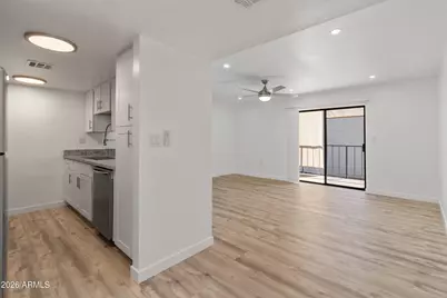 3033 E Devonshire Avenue #2033, Phoenix, AZ 85016 - Photo 5