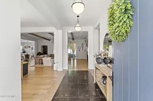 8409 N Diller Grove Ln, Phoenix, AZ 85021 - Photo 5